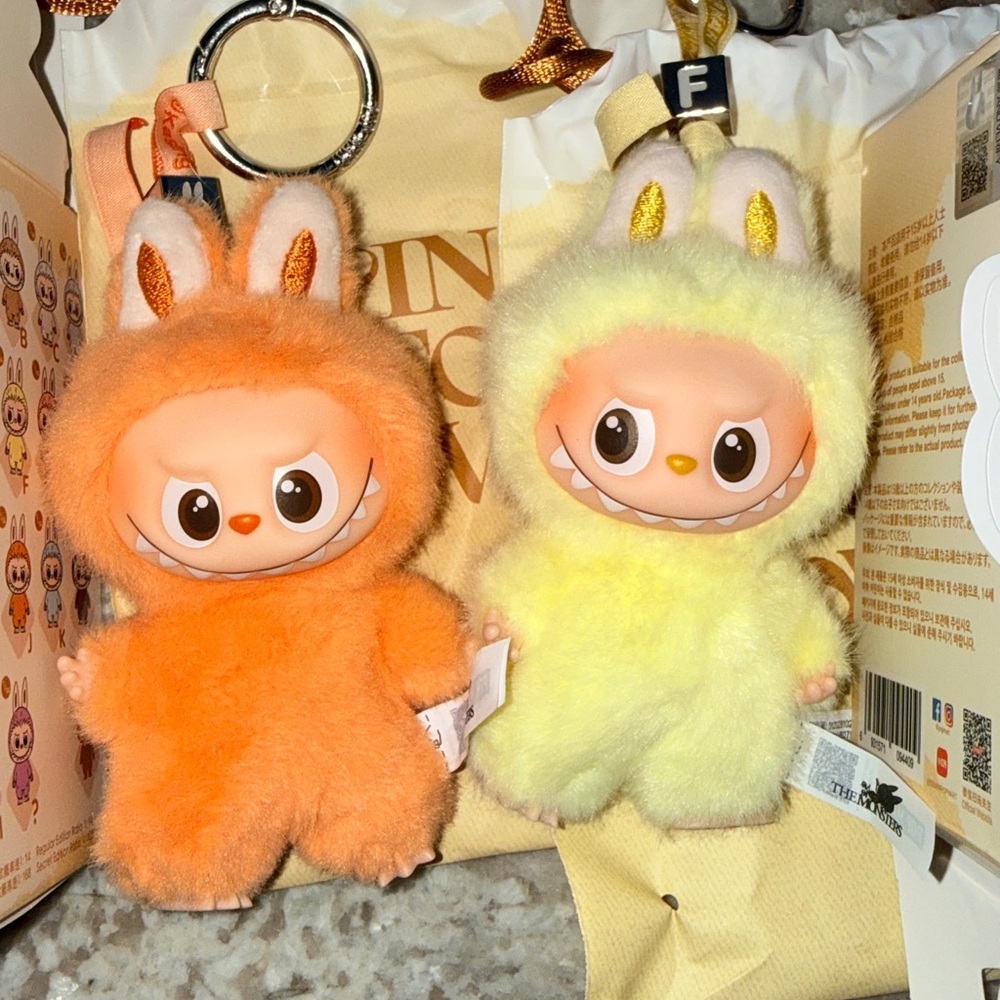 PopMart The Monsters Pin for love plush pendant - J or F